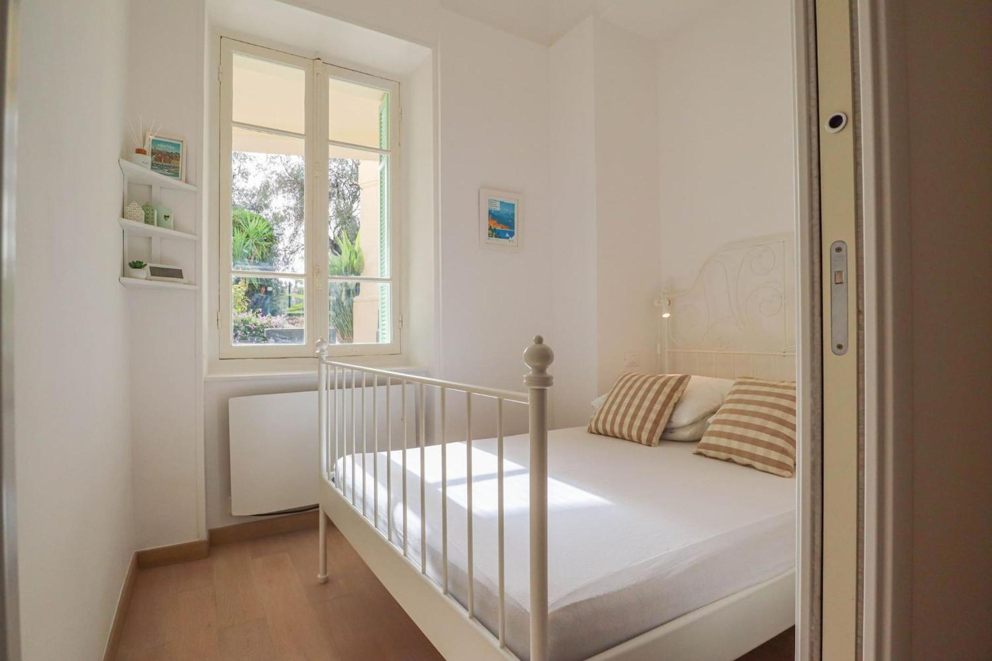 "Le Garavan Palace" Idyllique, Proche Gare Et Plage Menton Bagian luar foto